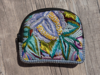 Taštička/peněženka (vyšívaná, malá)