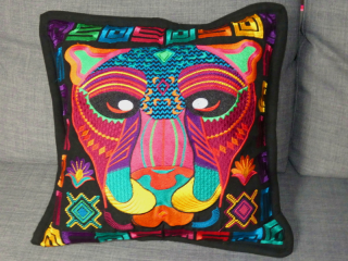 Polštář vyšívaný (jaguár, černý, 48x48 cm)