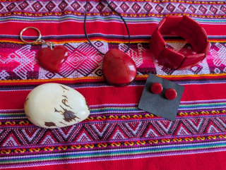 Tagua sada (červená)