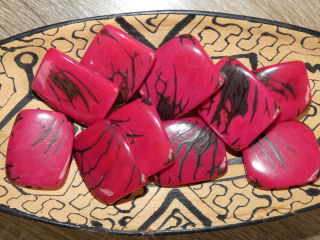 Tagua obdélník (růžový I, 2 dírky)