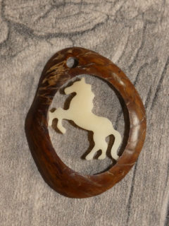 Přívěsek kůň I (tagua)