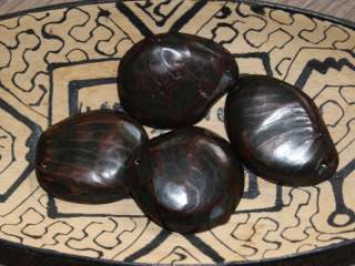 Tagua - placka (olivová)