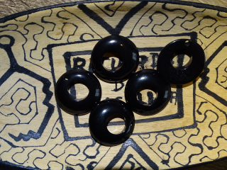 Tagua - kolo (černé)