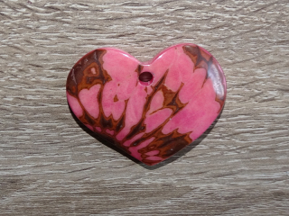 Tagua - srdíčko (placaté, světle růžové)