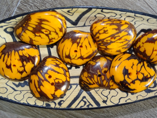 Knoflík placka (žlutooranžový)