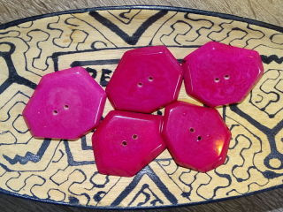 Knoflík nepravidelný (růžový)