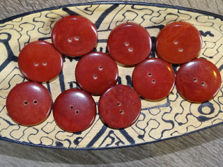 Knoflík klasik (hnědý)
