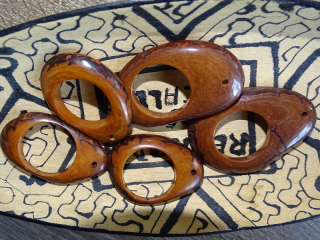 Tagua - donut (hnědý)