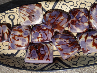 Knoflík obdélník (světle fialový)