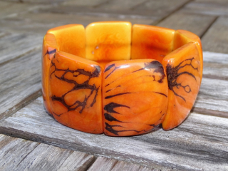 Náramek tagua (oranžový, kresba)