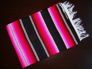 Serape (růžovočerné)