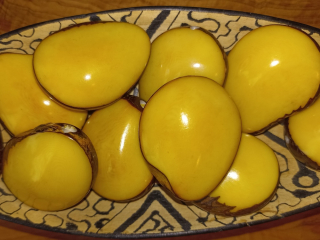 Tagua - maxičočka (žlutá, skrz podélně)