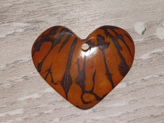 Tagua - srdíčko (placaté, oranžové)