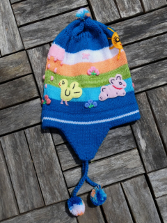 Čepice dětská (vyšívaná)