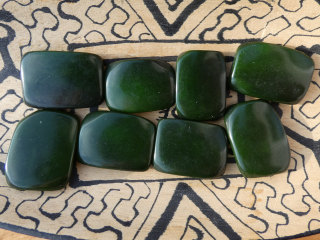 Tagua obdélník (hodně tmavě zelený, 2 dírky, bez kresby)