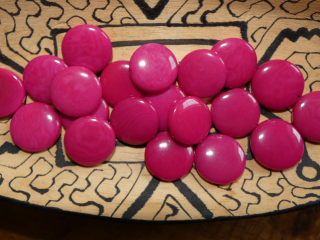 Tagua - placička 18 mm (růžová)