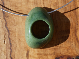 Tagua tmavě zelená (donut)