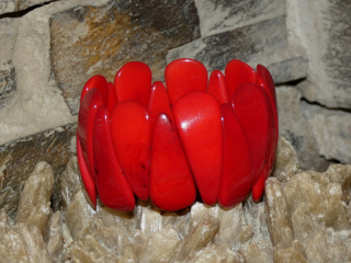Náramek tagua (kapky, červené)