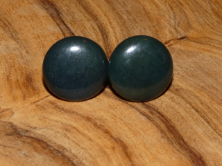 Náušnice tagua (malé, zapichovací, tmavě zelené)